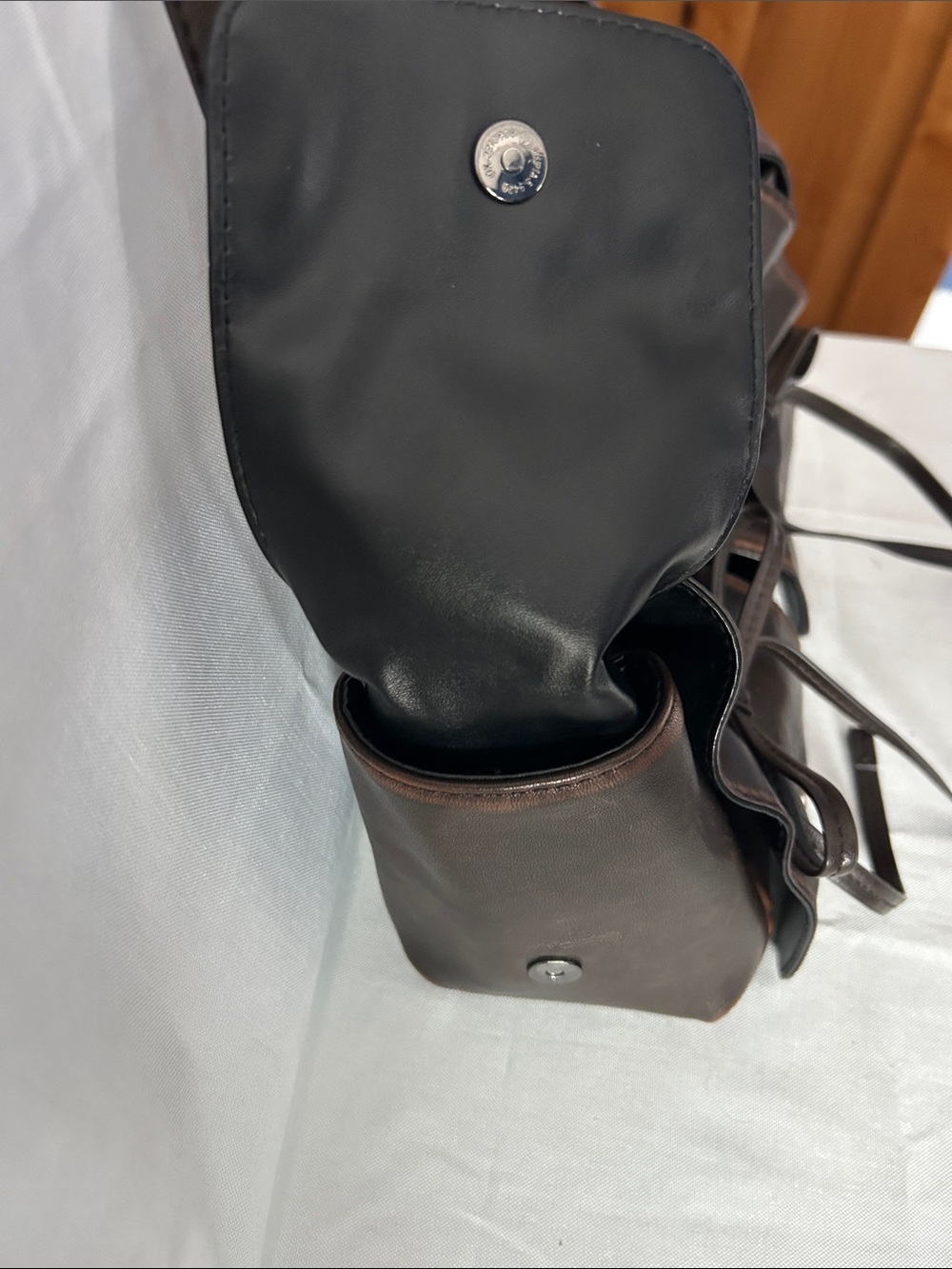 Designer Handbag  Multipocket Bag Y2K  Bow Bag with Washed Finish Vintage Hobo - Picture 4 of 15